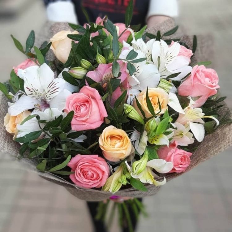 Воздушные поцелуи от 4 670 руб.